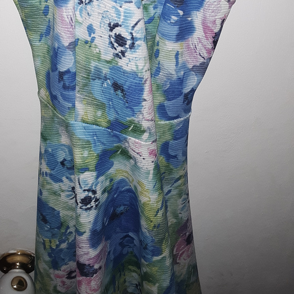 Floral Dress - Picture 2 of 2